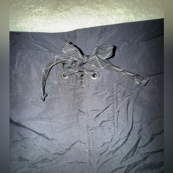 Patagonia black tie front shorts with back zipper pocket. Size 8. GUC - Picture 4 of 11